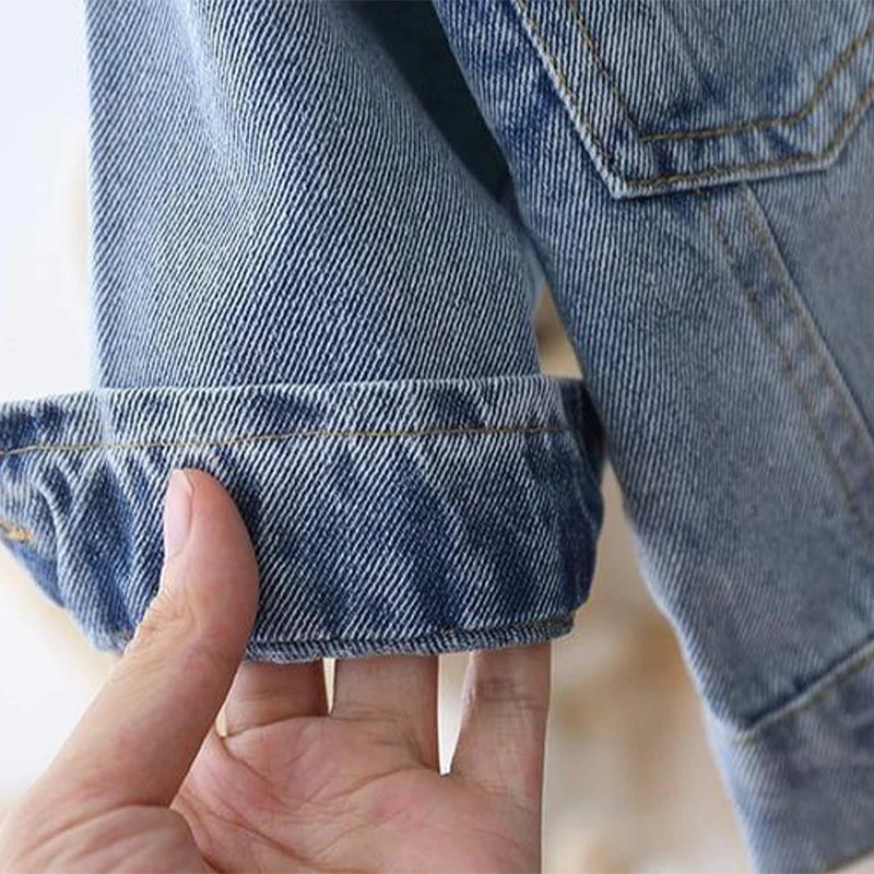 Jaqueta Bebê Jeans Premium – Casaco Denim com Botões e Proteção Leve