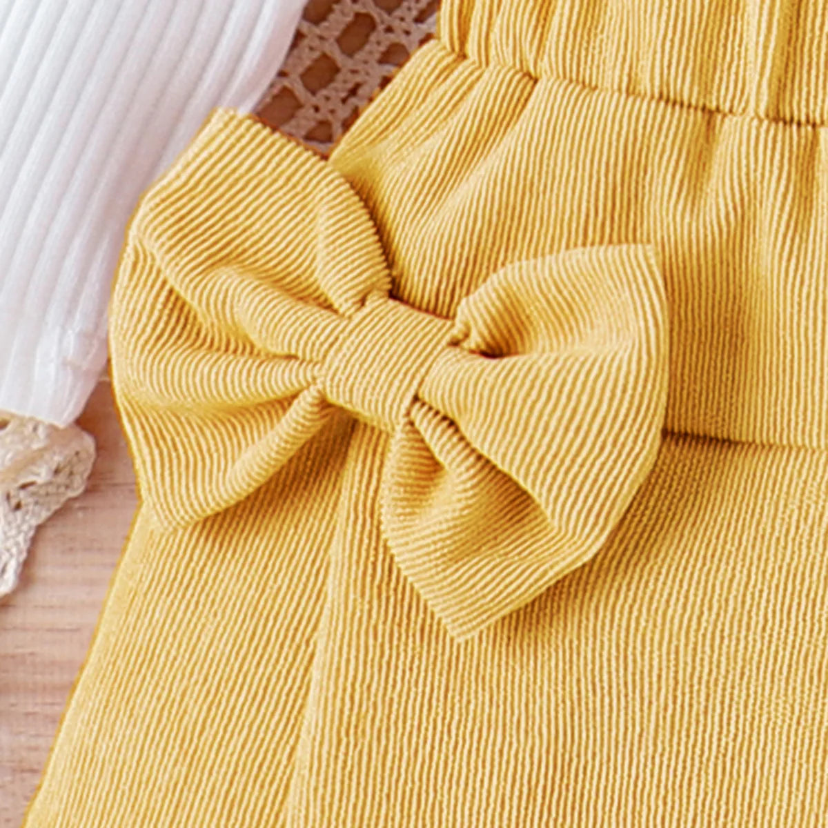 Conjunto Bebê Vintage Premium – Blusa e Saia em Cotelê Delicado