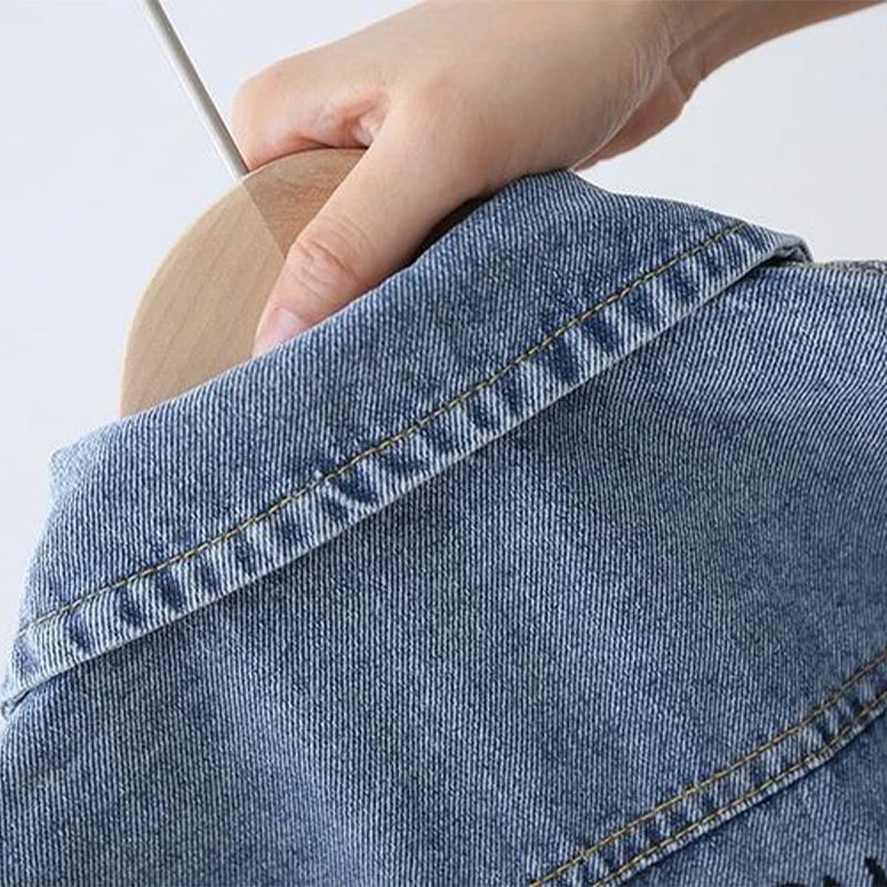 Jaqueta Bebê Jeans Premium – Casaco Denim com Botões e Proteção Leve