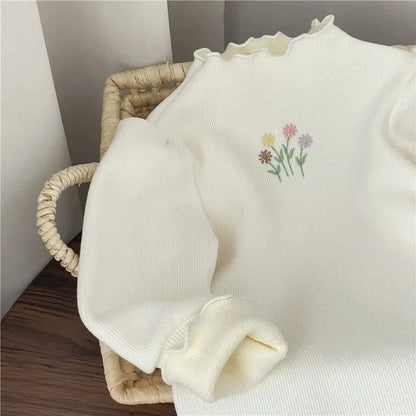 Suéter Bebê Tricot Floral Premium – Toque Macio e Conforto Térmico