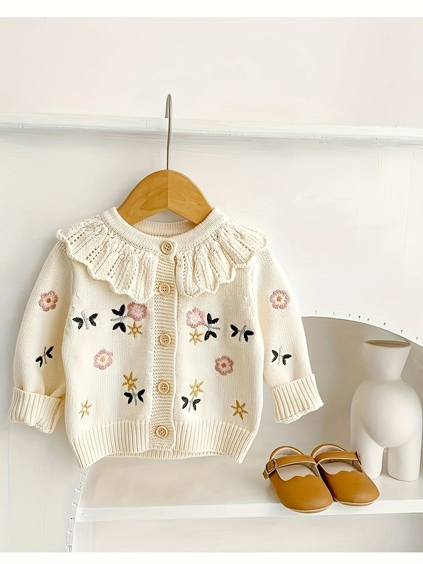 Cardigan Bebê Tricot Premium – Casaco Térmico com Botões