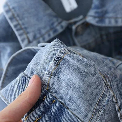 Jaqueta Bebê Jeans Premium – Casaco Denim com Botões e Proteção Leve