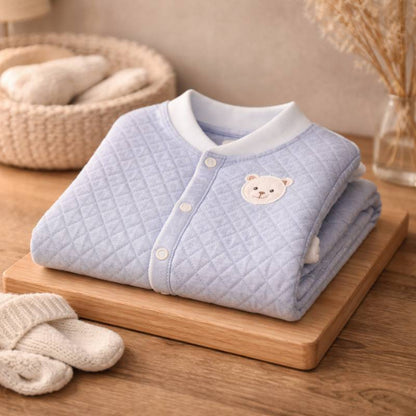 conjunto bebe azul claro algodao segunda pele inverno mesa madeira boutique